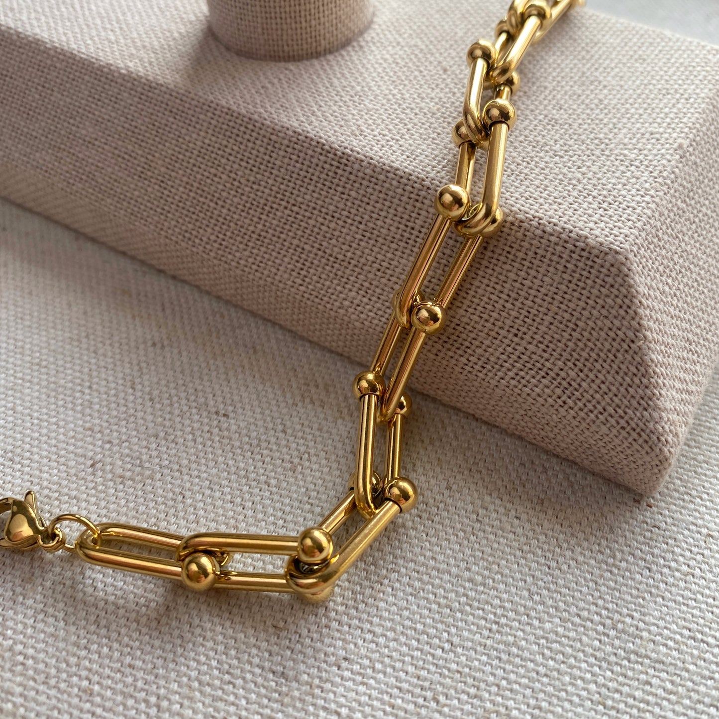 Chunky Gold Bracelet Horseshoe Chain Stainless Steel Waterproof Jewelry