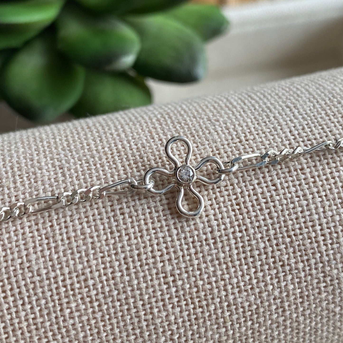 Silver Figaro Chain Bracelet Daisy Flower Station Link Sterling Silver