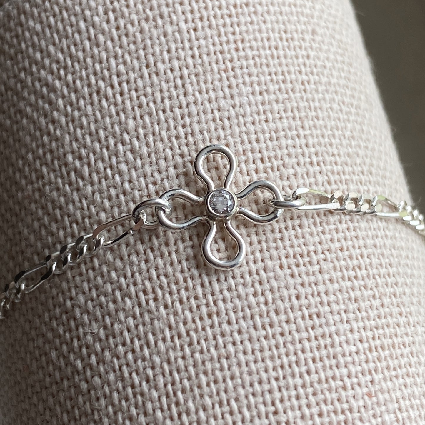 Silver Figaro Chain Bracelet Daisy Flower Station Link Sterling Silver